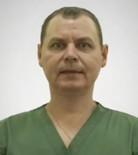 Врач Возжаев Иван Владимирович